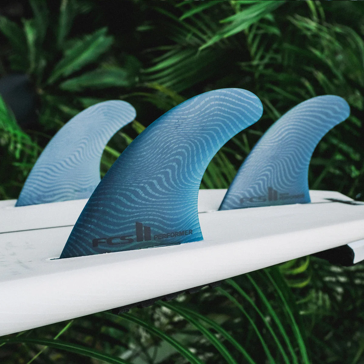 FCS II PERFORMER NEO GLASS ECO TRI MEDIUM FINS - Image 2