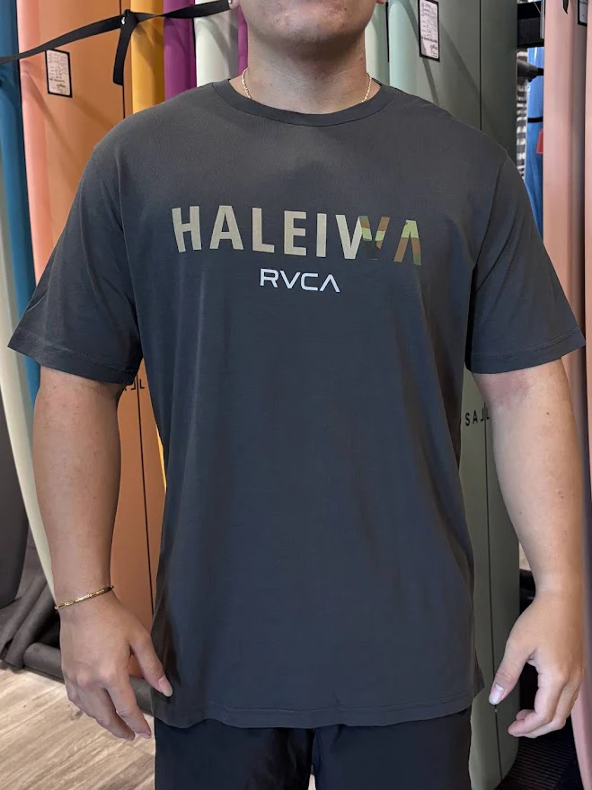 RVCA HALEIWA SANS TEE - BLACK